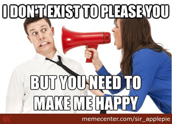 Nő ordít férfira hangosbemondóval. Felirat: I don't exist to please you; but you need to make me happy.
