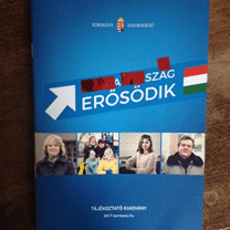 'Magyarország erősödik' tájékoztató borítója kitakarva úgy, hogy 'a szag erősödik' látszódjon